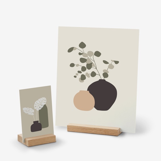 Gallery board with stand